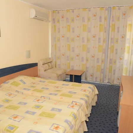 Hotel Riviera 2*